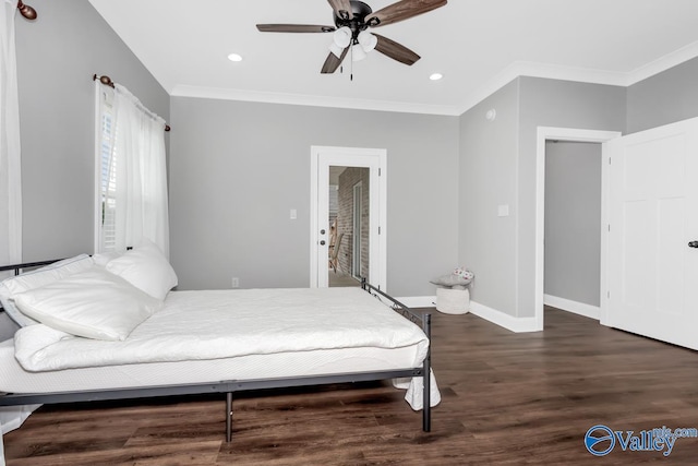 bedroom featuring recessed lighting, wood finished floors, a ceiling fan, baseboards, and ornamental molding