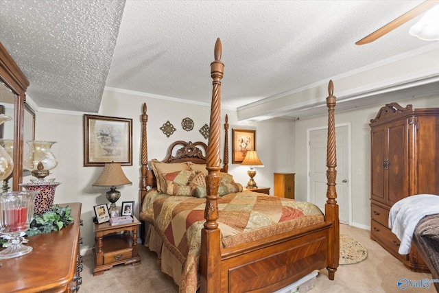 bedroom with light carpet, a textured ceiling, crown molding, and ceiling fan