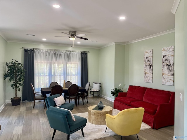 347 Rustic Trce, Grant, AL 35747 - living room featuring ceiling fan, baseboards, wood finished floors, ornamental molding, and recessed lighting