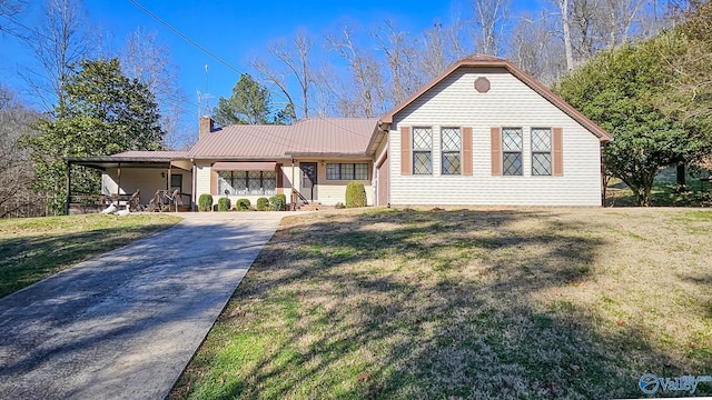 ranch-style house with a front lawn and a porch