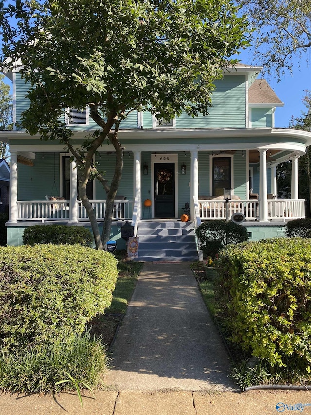 view of front of house with a porch