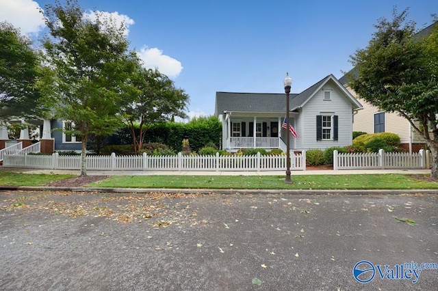 view of front of home with covered porch