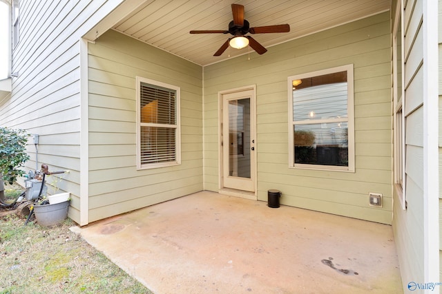 view of patio with ceiling fan