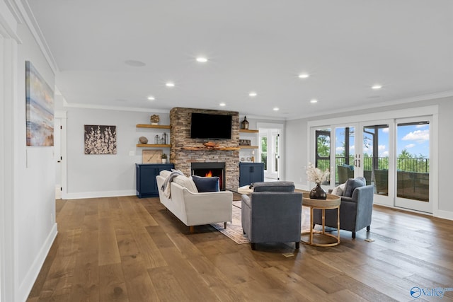 139 Summit Pt, Guntersville, AL 35976 - living room with ornamental molding, wood finished floors, recessed lighting, french doors, and baseboards