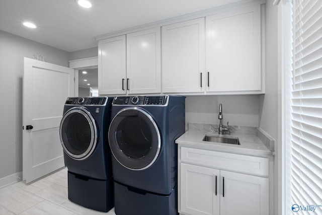 139 Summit Pt, Guntersville, AL 35976 - laundry room with washing machine and clothes dryer, cabinet space, wet bar, recessed lighting, and baseboards