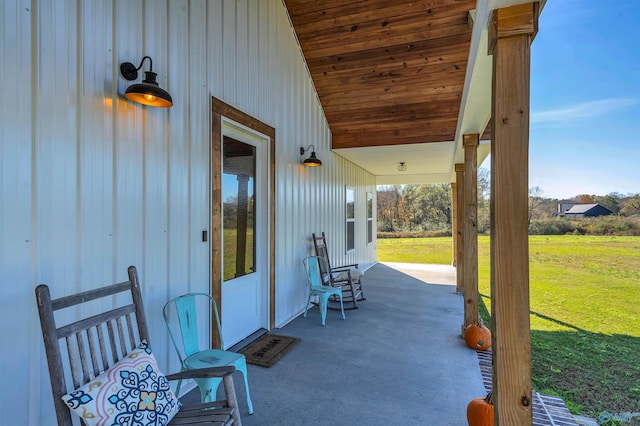 view of patio featuring covered porch