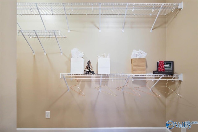 210 Spring Valley Ct SW, Huntsville, AL 35802 - view of walk in closet