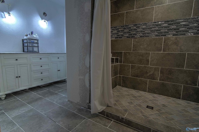 bathroom with walk in shower