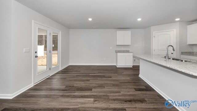 empty room with carpet flooring