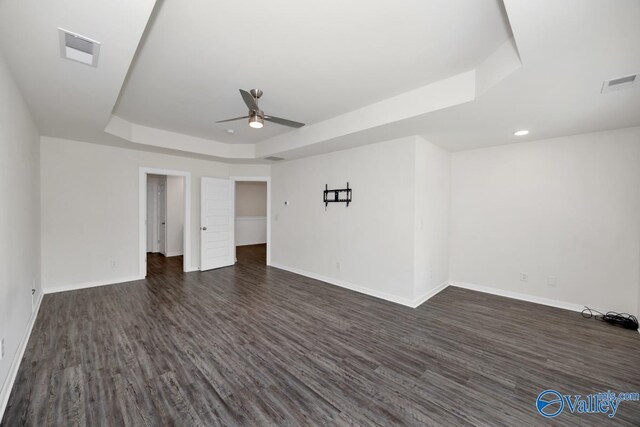 6032 Barringer Ct, Huntsville, AL 35806 - spare room with visible vents, ceiling fan, baseboards, and a raised ceiling