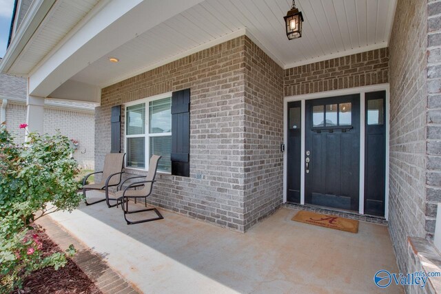 craftsman-style house with a front lawn