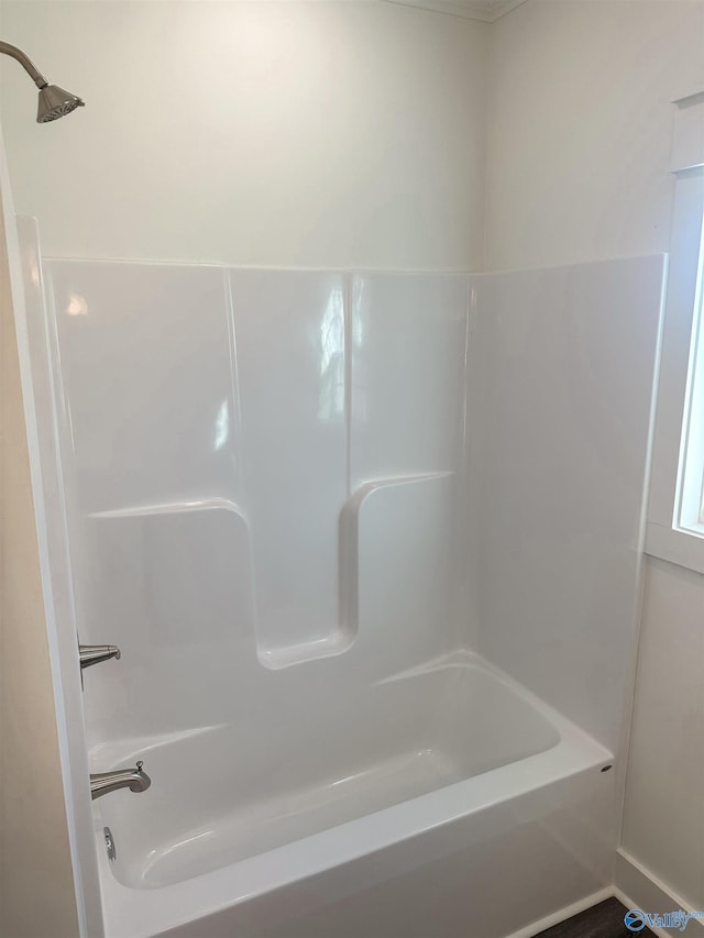 bathroom featuring shower / bathtub combination