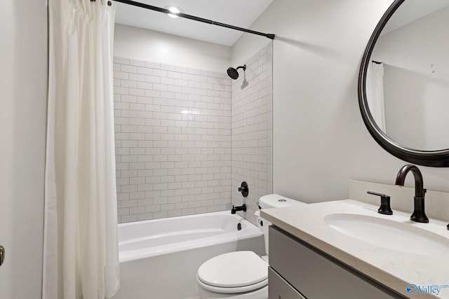 full bathroom featuring vanity, toilet, and shower / bath combo