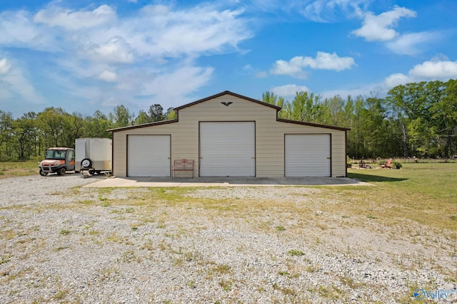 view of detached garage