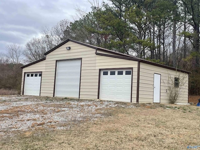 view of detached garage