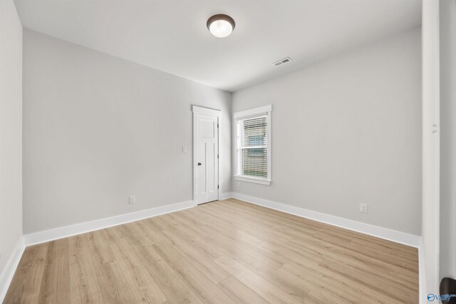 empty room featuring light hardwood / wood-style flooring