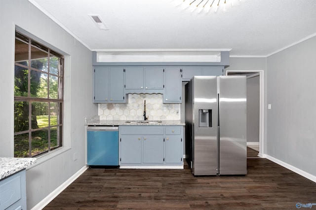 1007 Honeysuckle Ln SW, Decatur, AL 35601 - kitchen featuring dishwashing machine, stainless steel refrigerator with ice dispenser, crown molding, a sink, and dark wood-type flooring