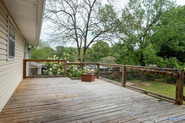 222 Lakewood Dr, Scottsboro, AL 35769 - view of wooden terrace