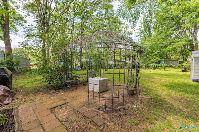 3516 Oleander Rd SW, Huntsville, AL 35805 - view of yard featuring a patio