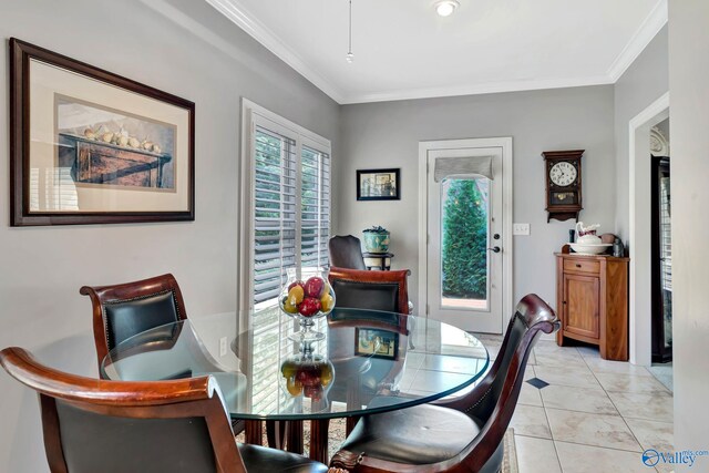 178 Ridgewood Cir, Cherokee Ridge, AL 35175 - dining room with crown molding