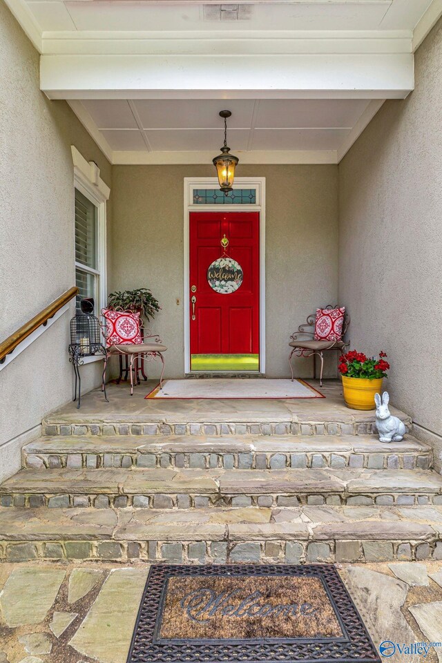 178 Ridgewood Cir, Cherokee Ridge, AL 35175 - property entrance featuring stucco siding