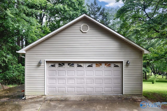 156 San Leonardo Way, Huntsville, AL 35811 - view of detached garage