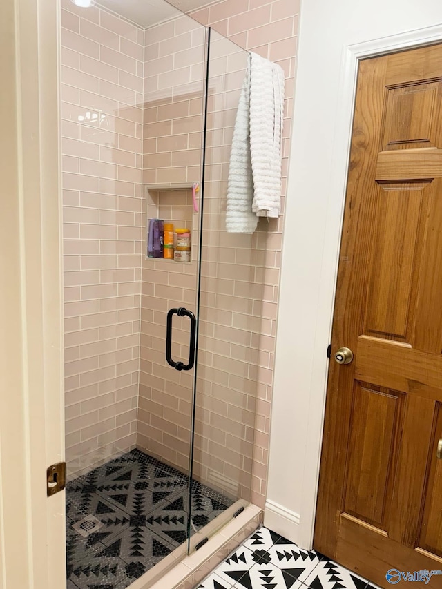 620 County Road 40, Centre, AL 35960 - bathroom with a stall shower