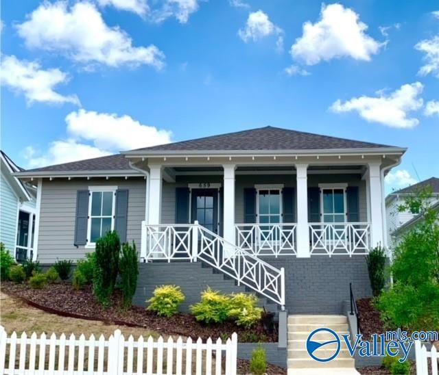 view of front of house with covered porch