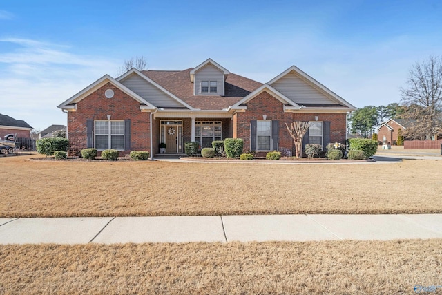 view of front of property with a front yard