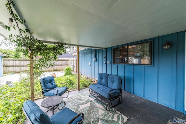 2122 Fernbrook Dr NE, Huntsville, AL 35811 - view of patio with fence