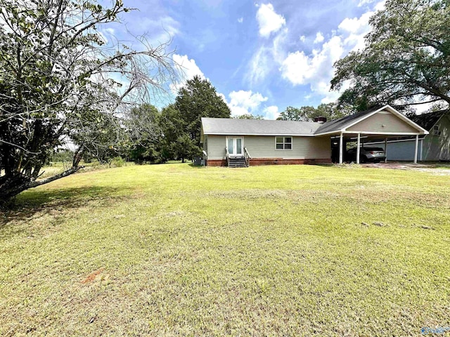 view of yard featuring a carport