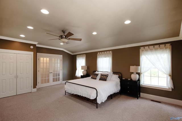 bedroom featuring crown molding, baseboards, visible vents, and recessed lighting