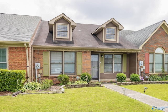 view of front of house with a front yard