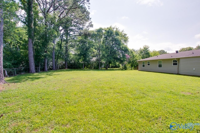 2404 Yorkshire Cir SW, Huntsville, AL 35803 - view of yard featuring view of scattered trees