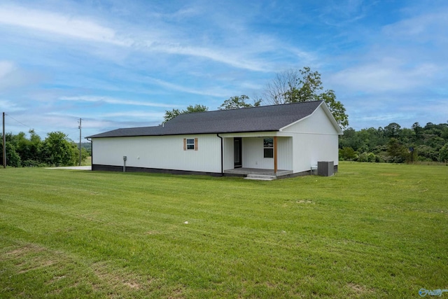 213 Workman Rd, Trenton, GA 30752 - rear view of property featuring a lawn