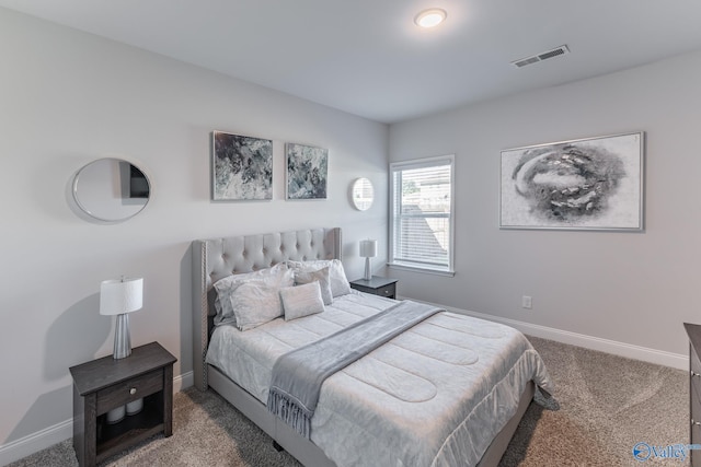 bedroom with carpet flooring