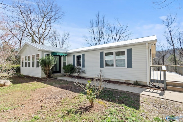 839 Bow Range Rd, Guntersville, AL 35976 - ranch-style home with a wooden deck, metal roof, and crawl space
