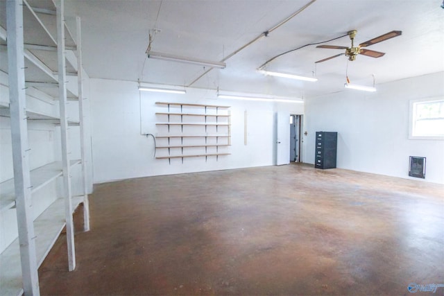 garage featuring ceiling fan