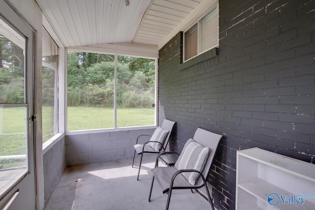 7615 Scottsboro Hwy, Scottsboro, AL 35769 - view of sunroom