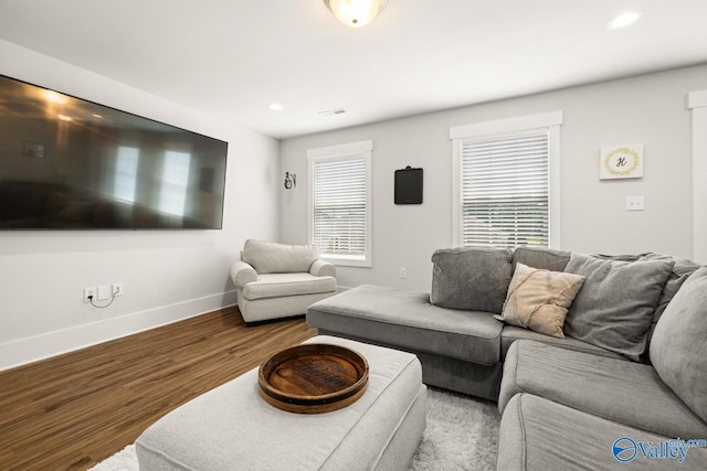 9130 Monteagle Blvd, Owens Cross Roads, AL 35763 - living area with wood finished floors, baseboards, and recessed lighting