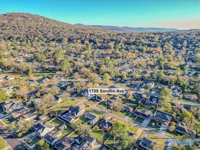 bird's eye view featuring a mountain view