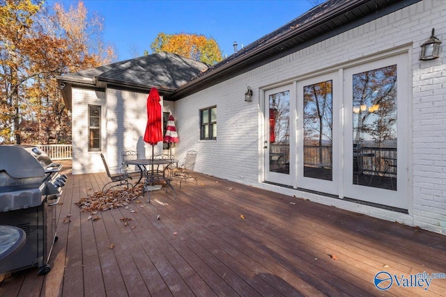 deck with grilling area