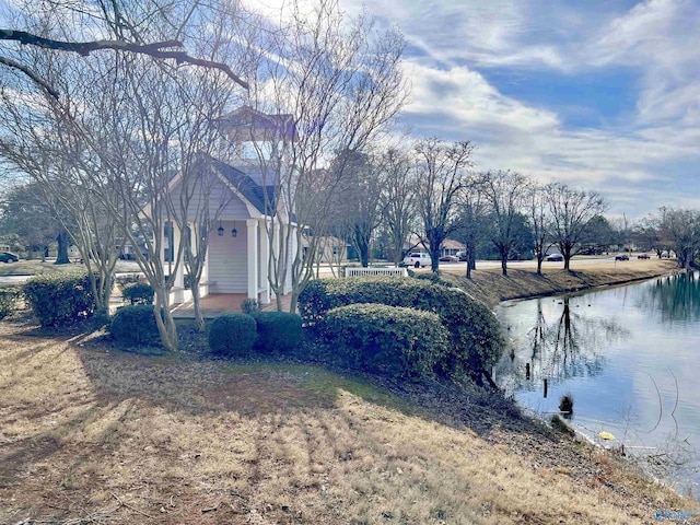 view of yard with a water view