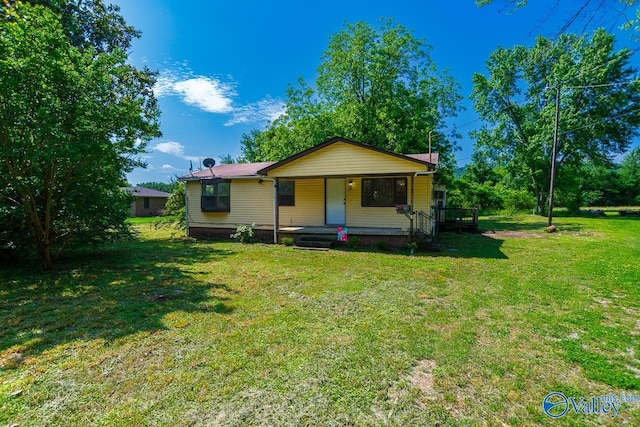 140 Stewart Rd, Toney, AL 35773 - view of front facade featuring a porch and a front yard