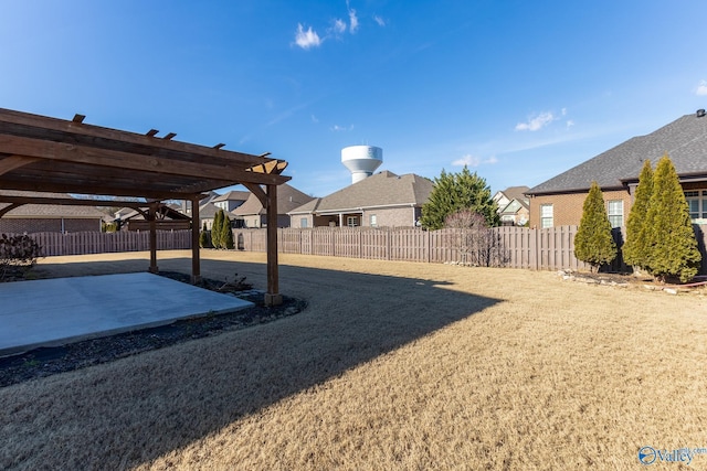 view of yard featuring a pergola and a patio area