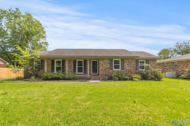 605 Holland Dr SW, Decatur, AL 35601 - single story home with brick siding and a porch