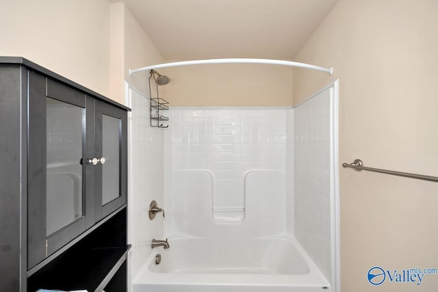 full bathroom featuring bathing tub / shower combination