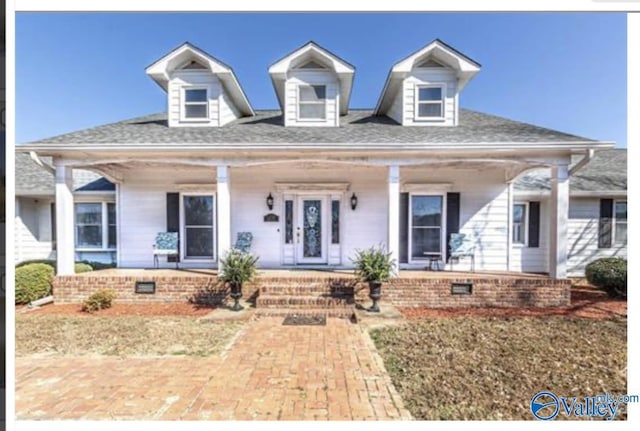 view of front of house featuring covered porch