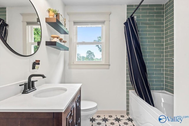 1760 Horseshoe Bend Rd, Scottsboro, AL 35769 - bathroom with vanity, plenty of natural light, and shower / tub combo