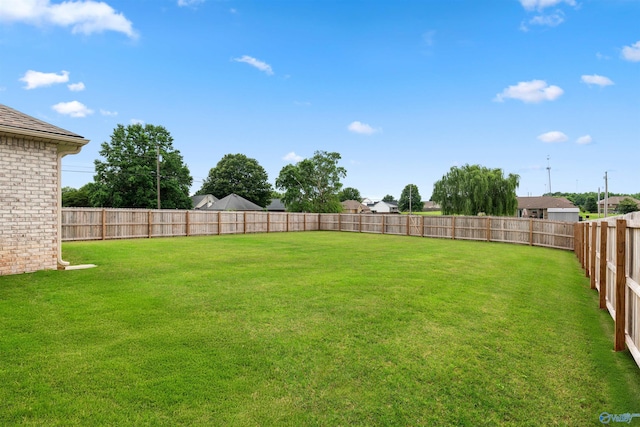 24009 Quints Dr, Athens, AL 35613 - view of yard